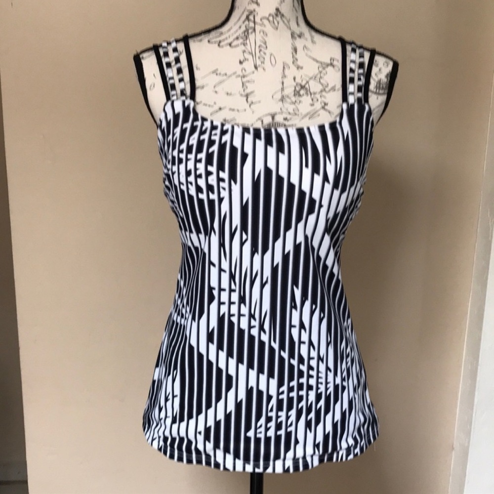 NWT PROFILE BY GOTTEX SWIM TOP